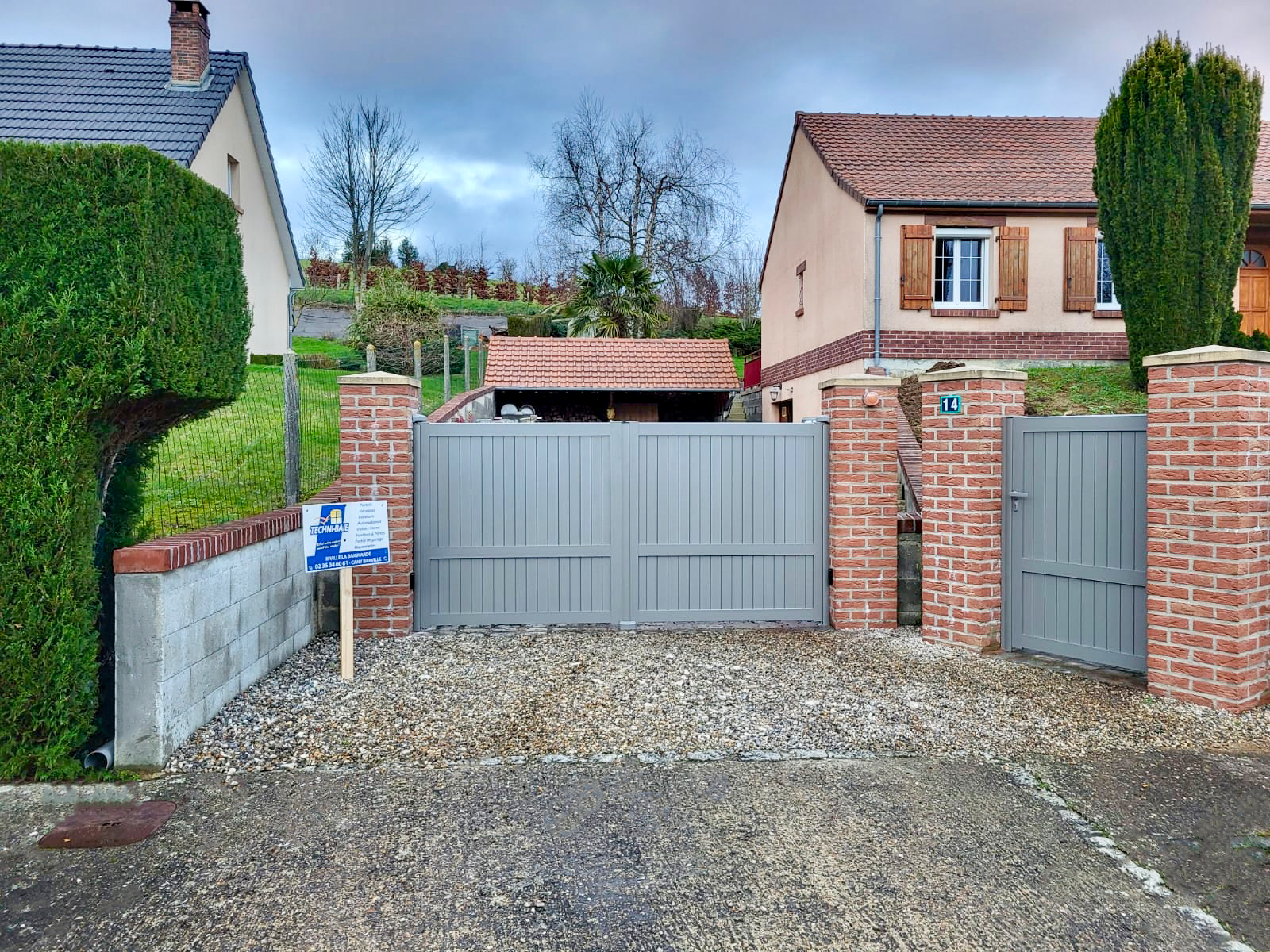 Entreprise pour faire poser un portail et clôture en aluminium sur mesure près de Dieppe 76