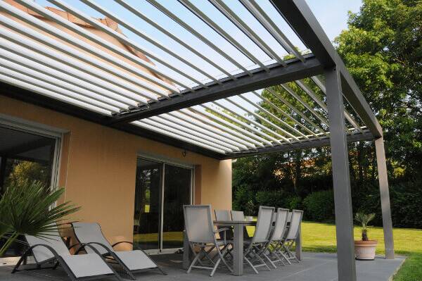 Revendeur et poseur de pergolas bioclimatiques RENOVAL proche de Rouen 76